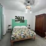 Bed & Breakfast Madera 4*