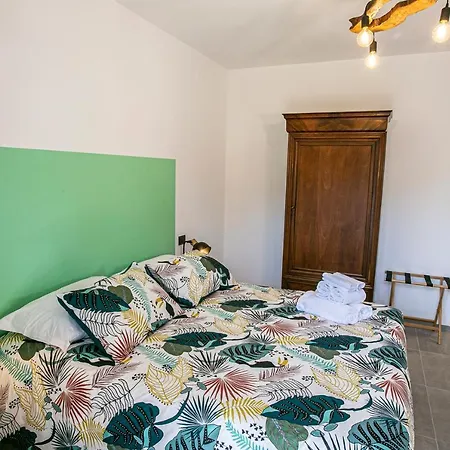 Bed & Breakfast Madera Guarene