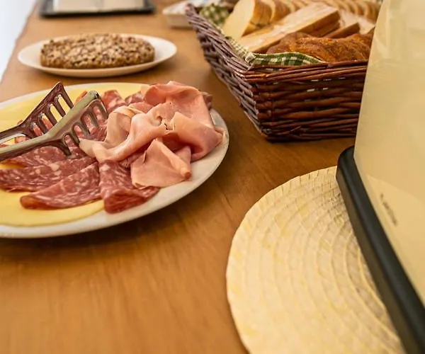 Bed & Breakfast Madera Guarene