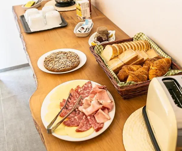 Bed and Breakfast Madera 4*