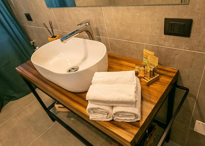 Bed & Breakfast Madera Guarene